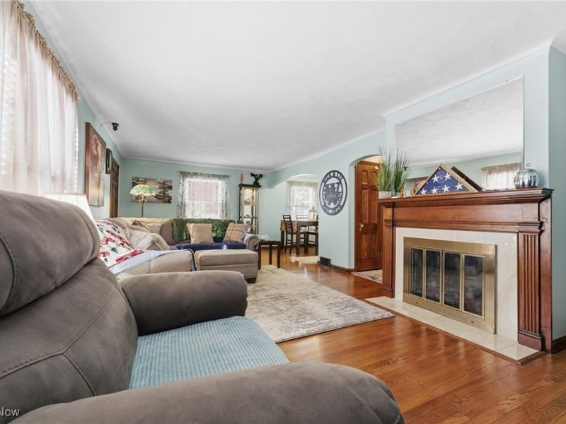 2333 S Taylor Road, Cleveland, OH 44118 Photo 6