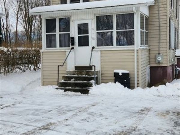 28 Elizabeth Street, Clyde, NY 14433