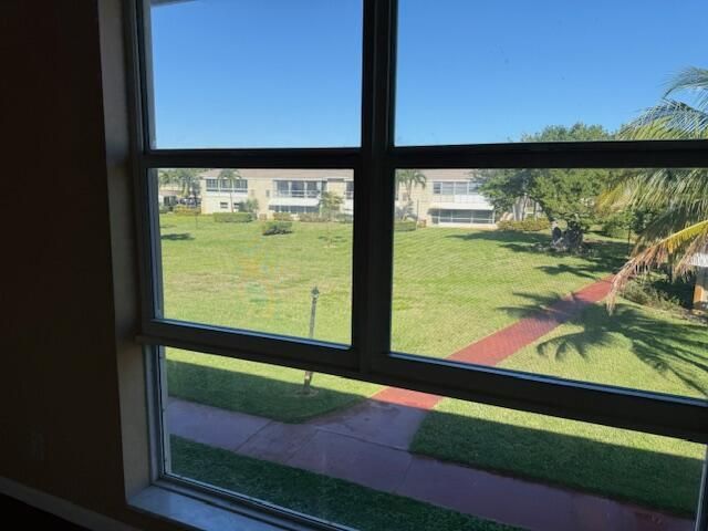 315 Circle Drive, Unit 202, Boynton Beach, FL 33435 Photo