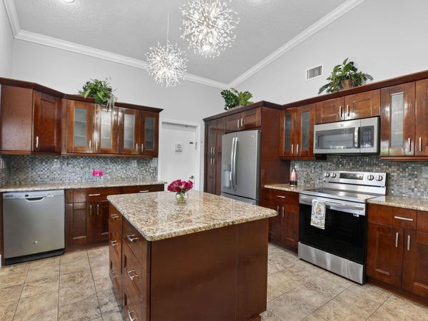 1290 NW 21st Terrace, Delray Beach, FL 33445