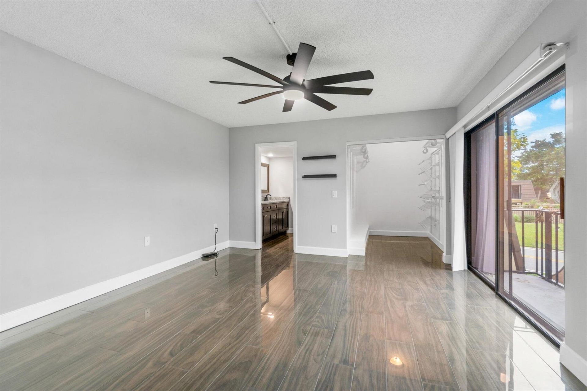 1015 10th Court, Palm Beach Gardens, FL 33410 Photo