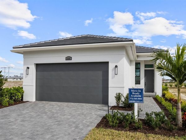 8388 SW Piacenza Way, Port St. Lucie, FL 34987