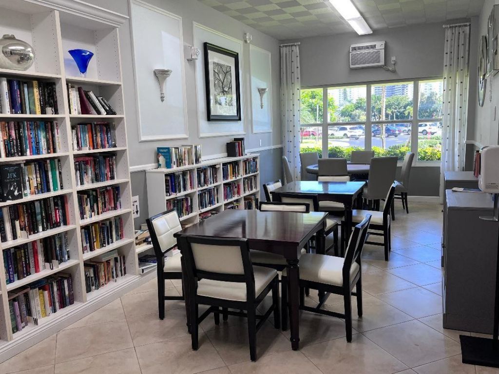 3200 NE 36th Street, Unit 703, Fort Lauderdale, FL 33308 Photo