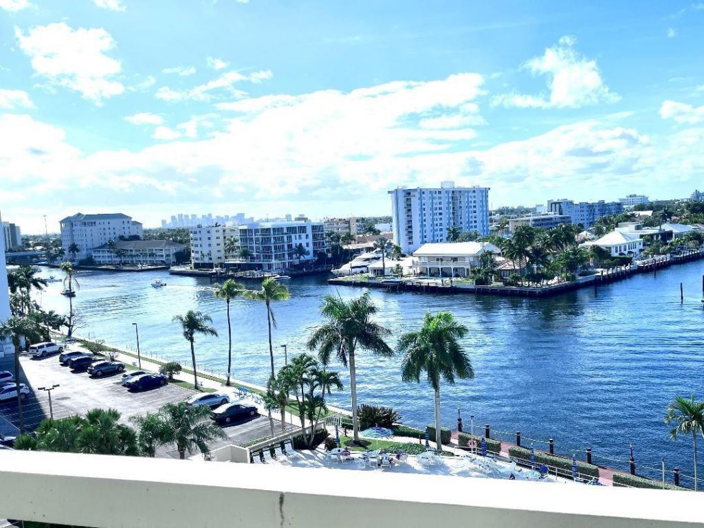 3200 NE 36th Street, Unit 703, Fort Lauderdale, FL 33308 Photo