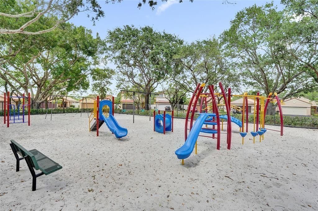 1498 Barcelona Way, Unit 3-21, Weston, FL 33327 Photo