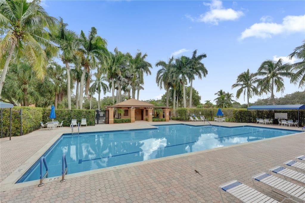 1498 Barcelona Way, Unit 3-21, Weston, FL 33327 Photo