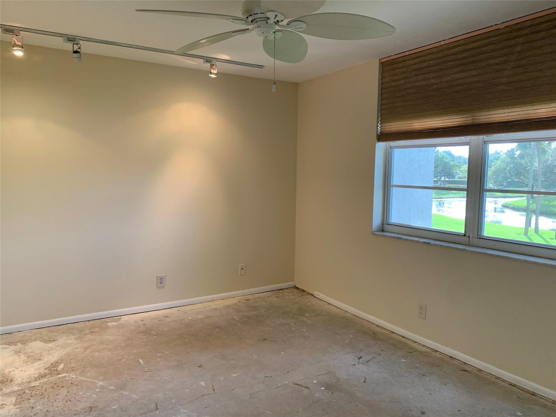 9460 Poinciana Place, Unit 203, Davie, FL 33324 Photo