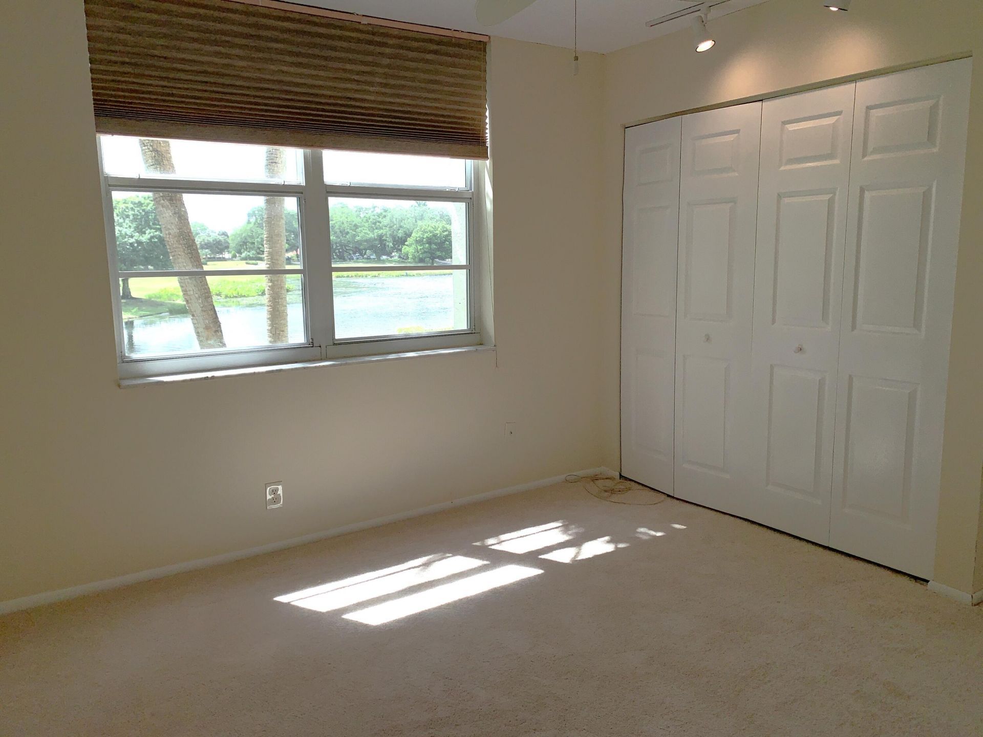 9460 Poinciana Place, Unit 203, Davie, FL 33324 Photo