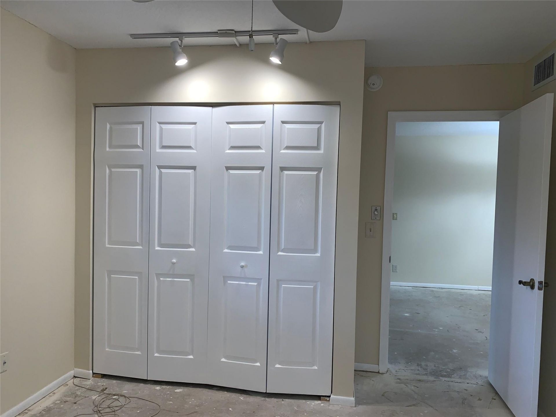 9460 Poinciana Place, Unit 203, Davie, FL 33324 Photo