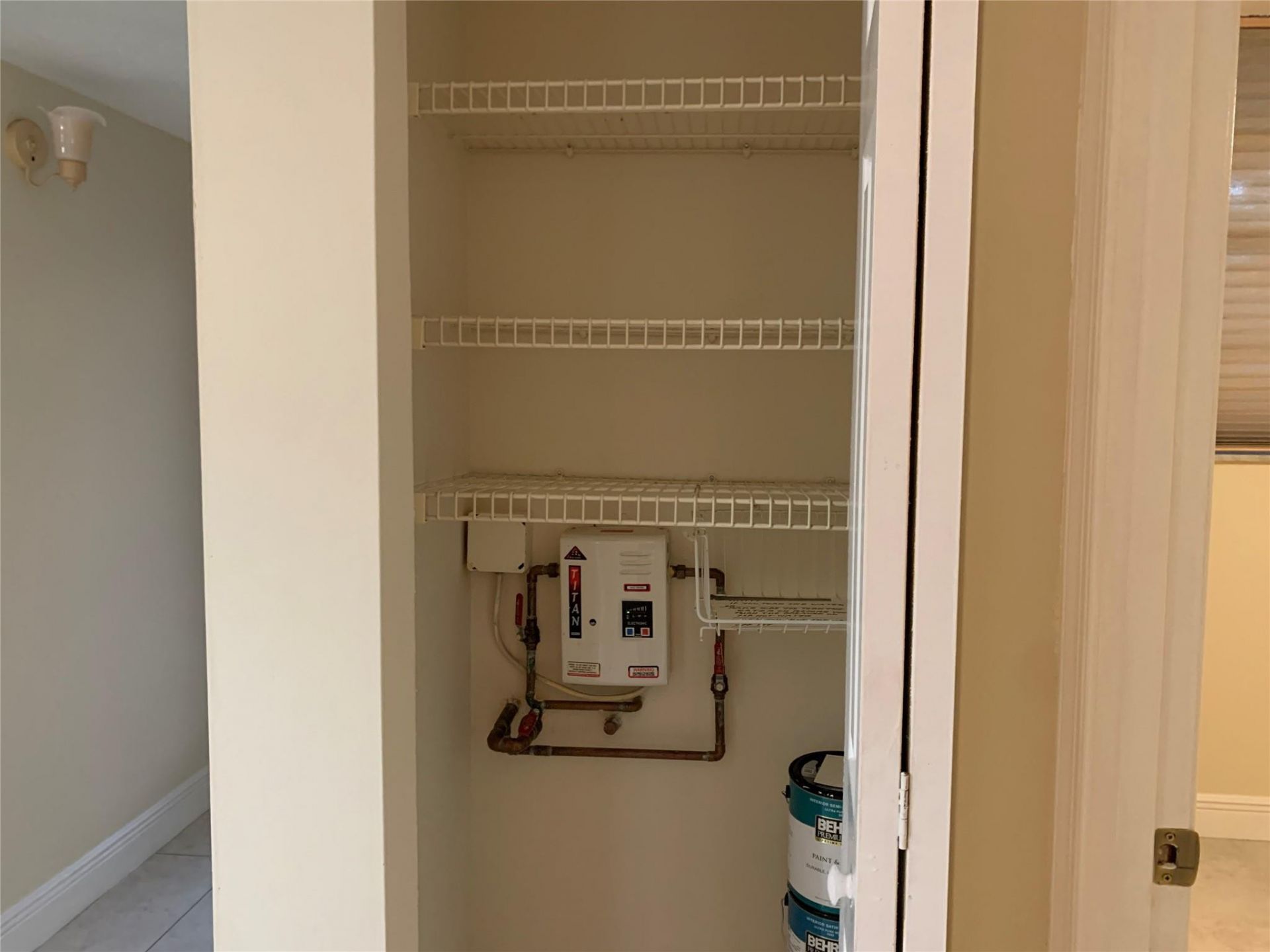 9460 Poinciana Place, Unit 203, Davie, FL 33324 Photo