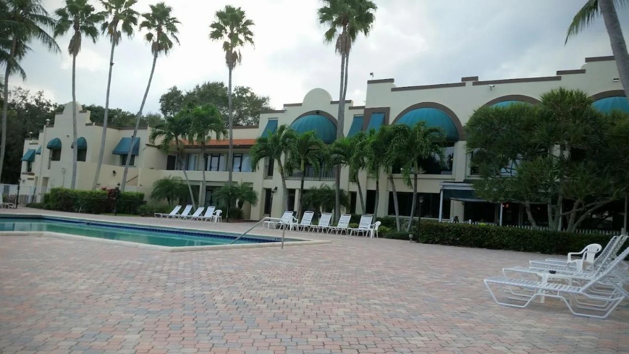 9460 Poinciana Place, Unit 203, Davie, FL 33324 Photo