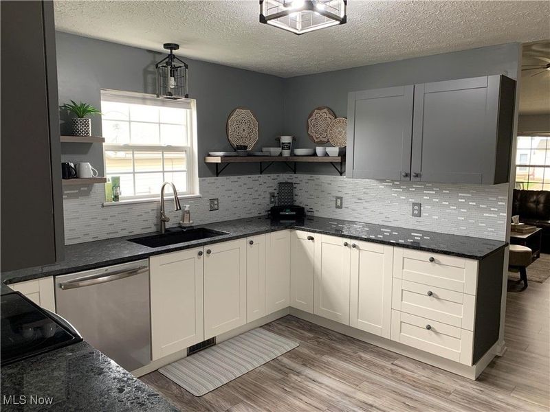 2501 Captens Street NE, Canton, OH 44721 Photo 10