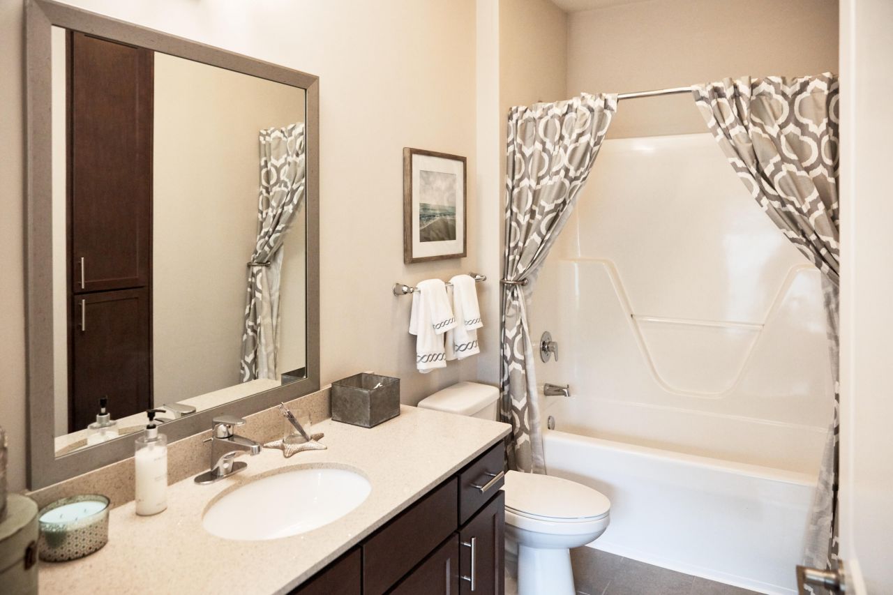 650 Enterprise Boulevard Photo 23