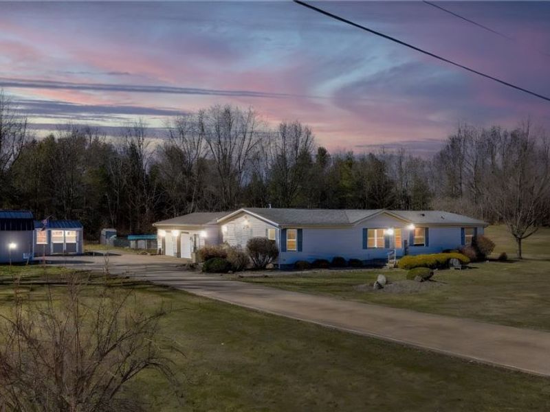 3541 Greenbriar Avenue, Alliance, OH 44601 Photo 2