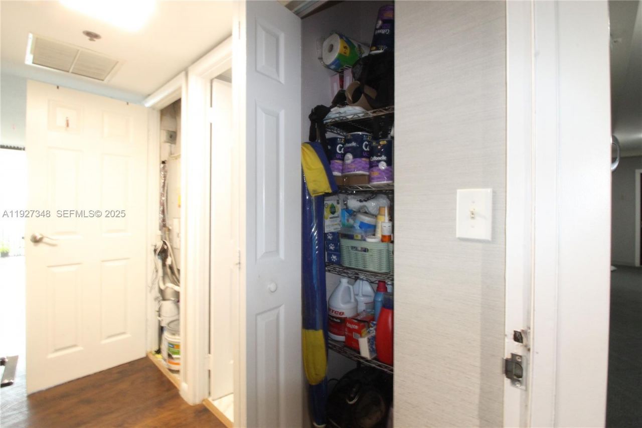 20379 W Country Club Dr, Unit 2237, Aventura, FL 33180 Photo