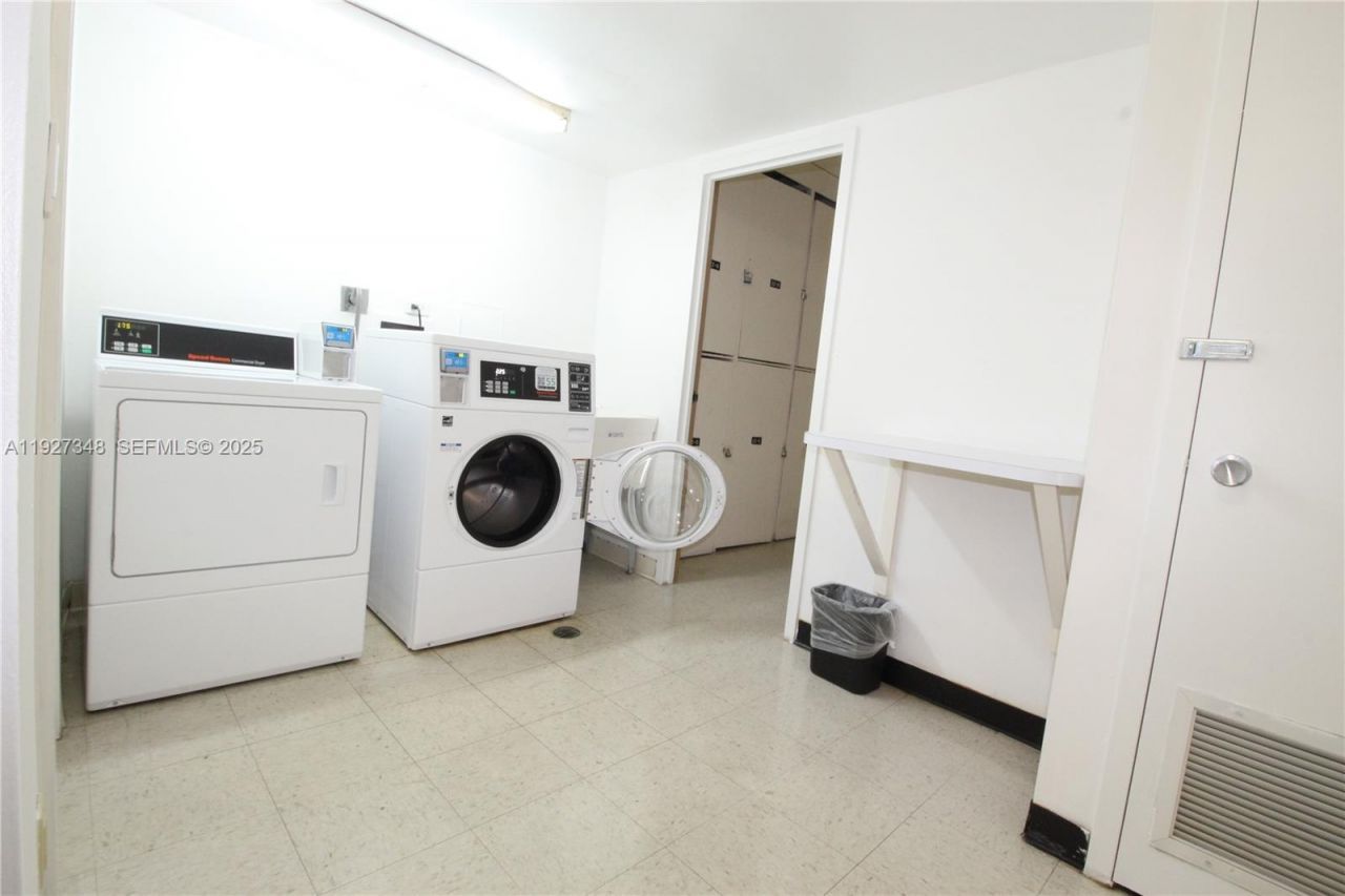 20379 W Country Club Dr, Unit 2237, Aventura, FL 33180 Photo