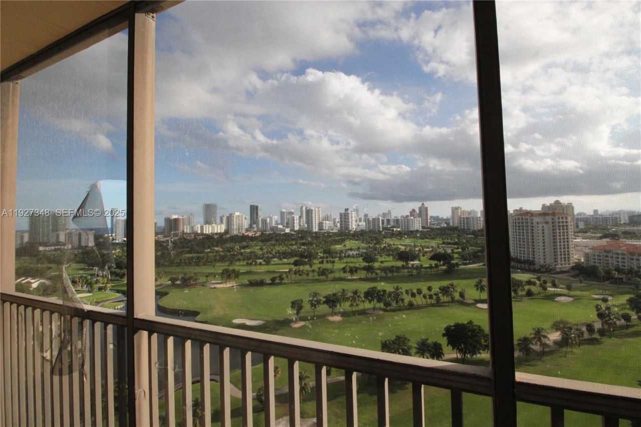 20379 W Country Club Dr, Unit 2237, Aventura, FL 33180 Photo