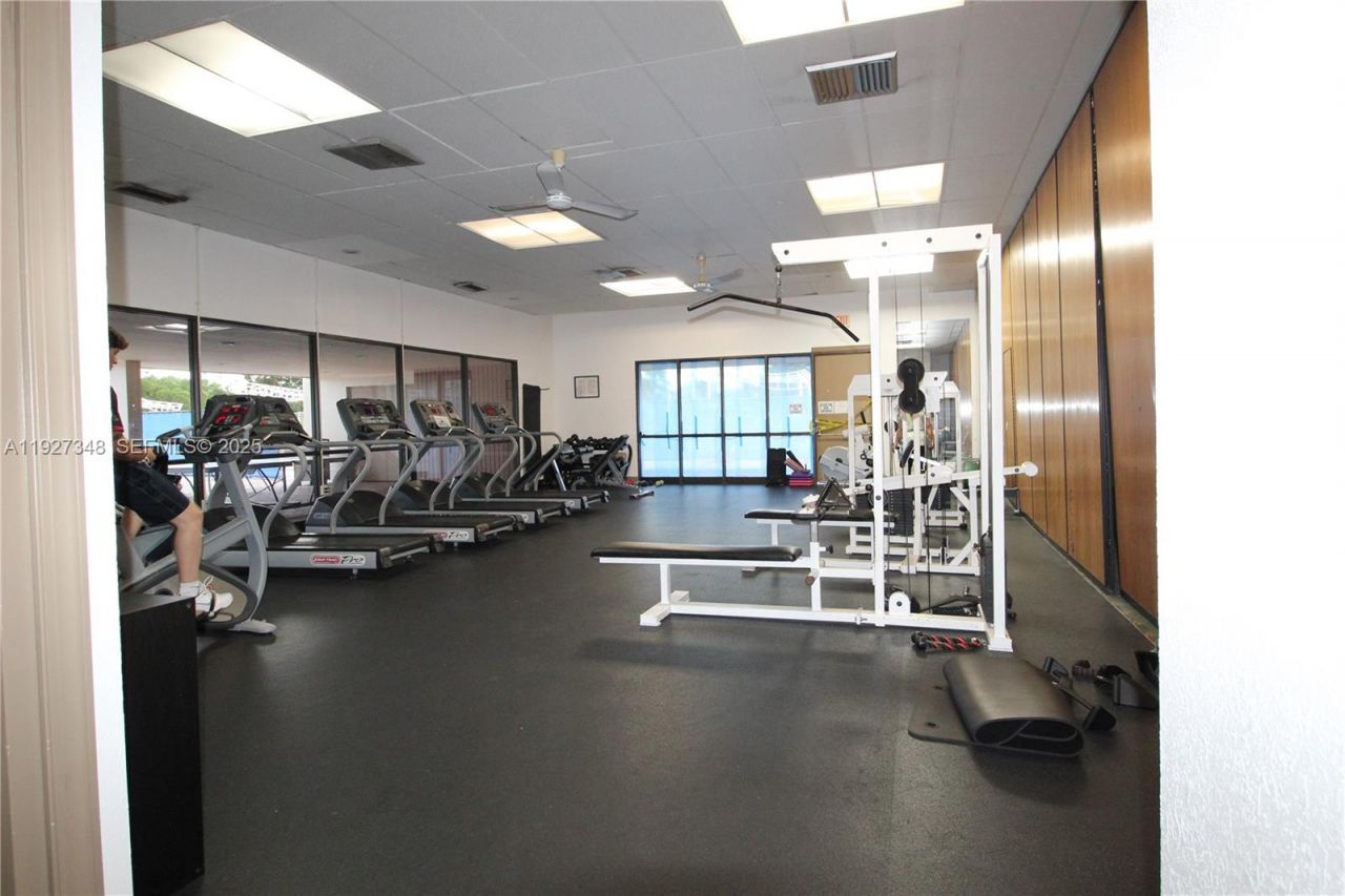 20379 W Country Club Dr, Unit 2237, Aventura, FL 33180 Photo