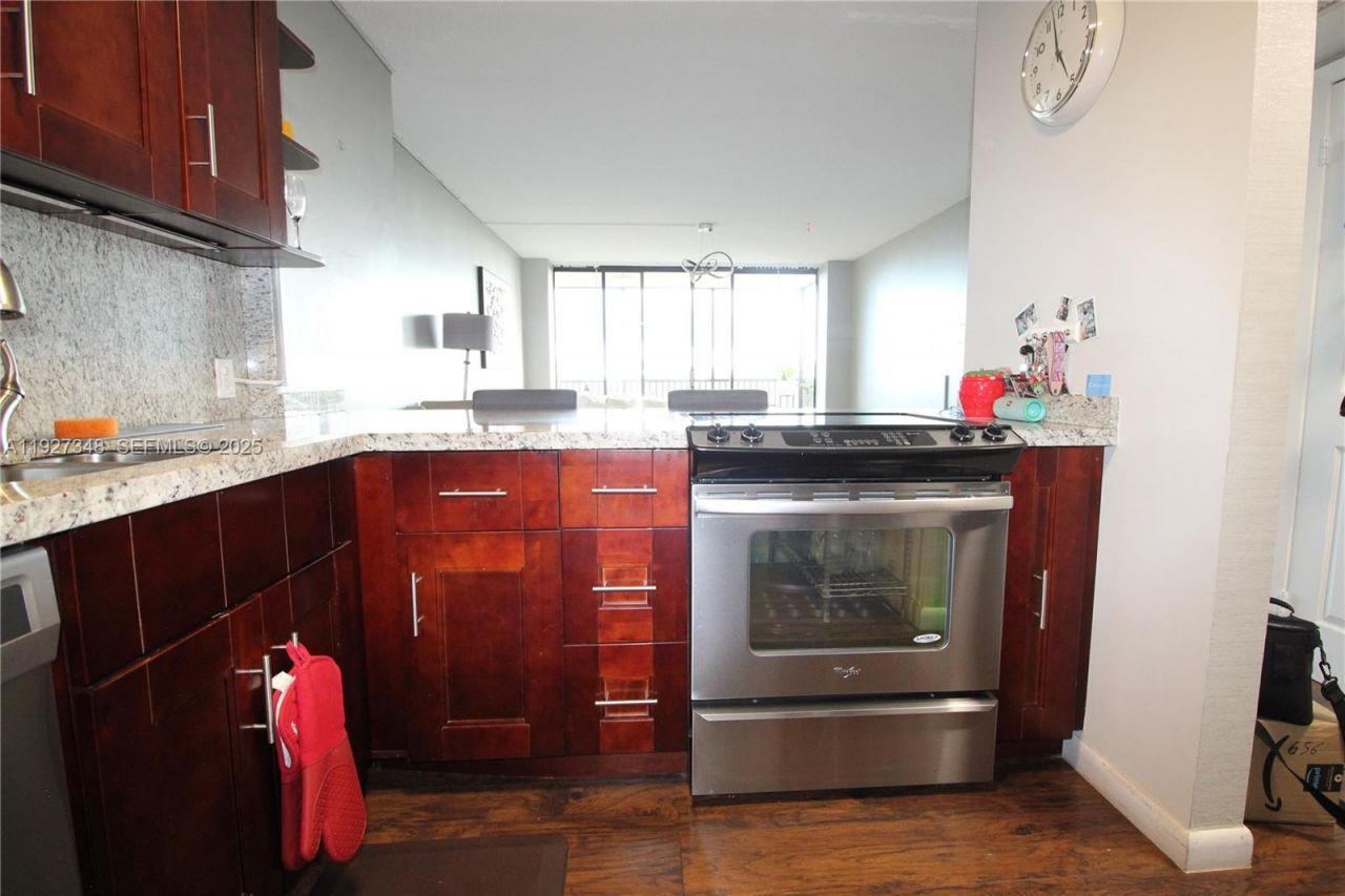 20379 W Country Club Dr, Unit 2237, Aventura, FL 33180 Photo