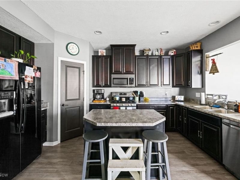 1997 Spruce Lane, Painesville, OH 44077 Photo 9