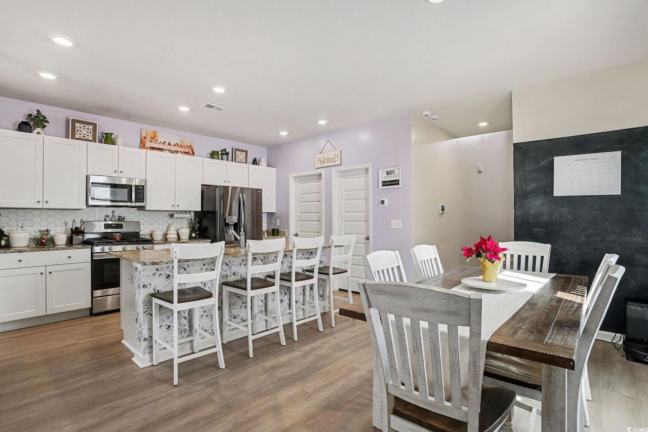 65 S Reindeer Rd. Photo 13