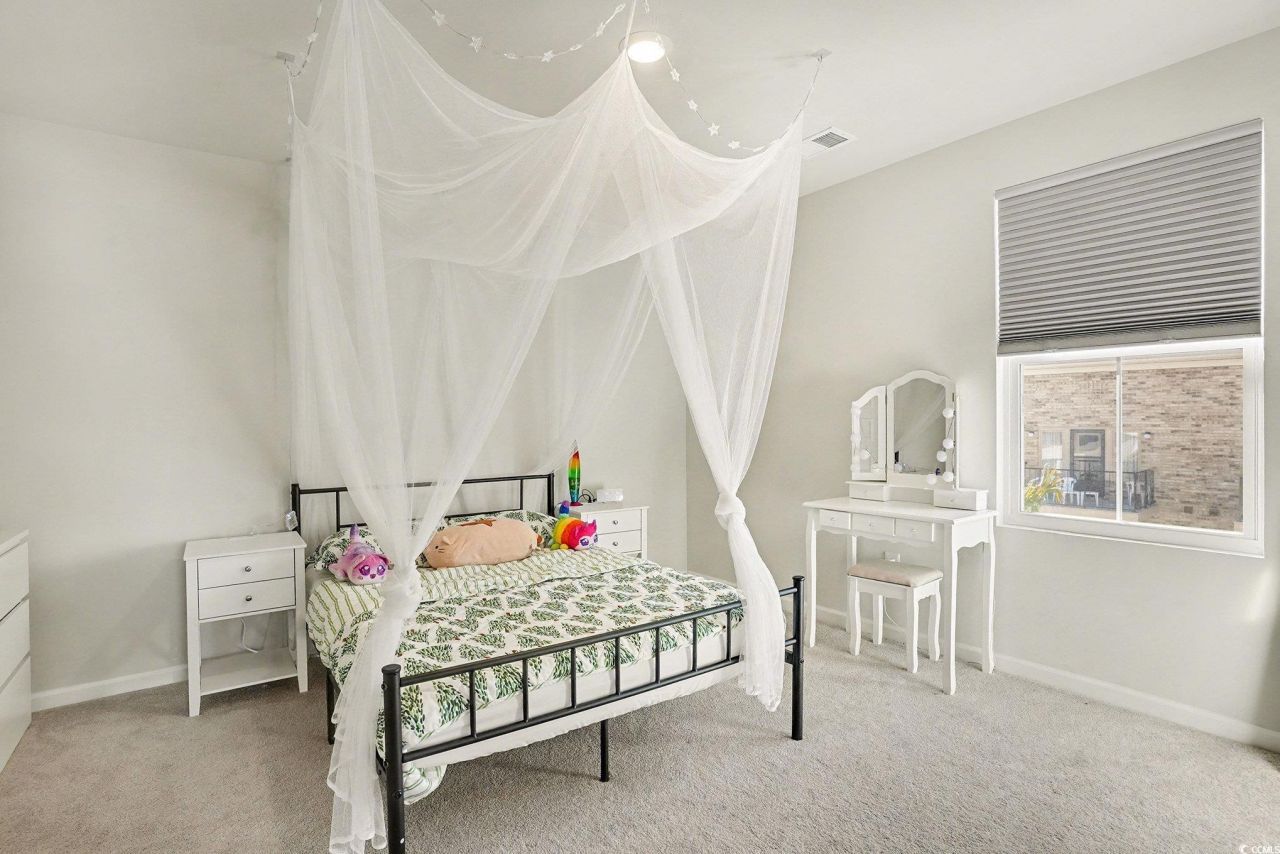 65 S Reindeer Rd. Photo 27