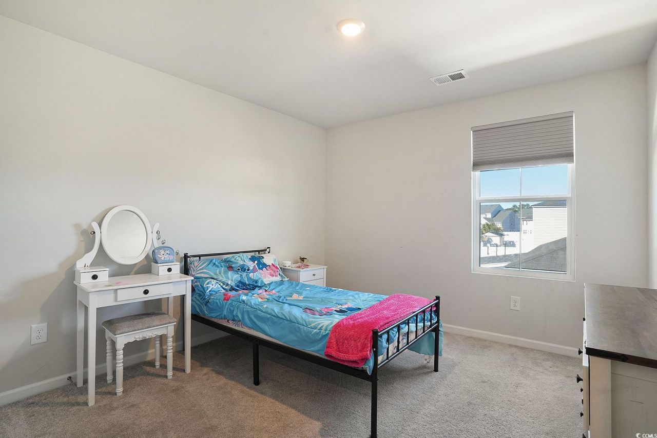 65 S Reindeer Rd. Photo 29