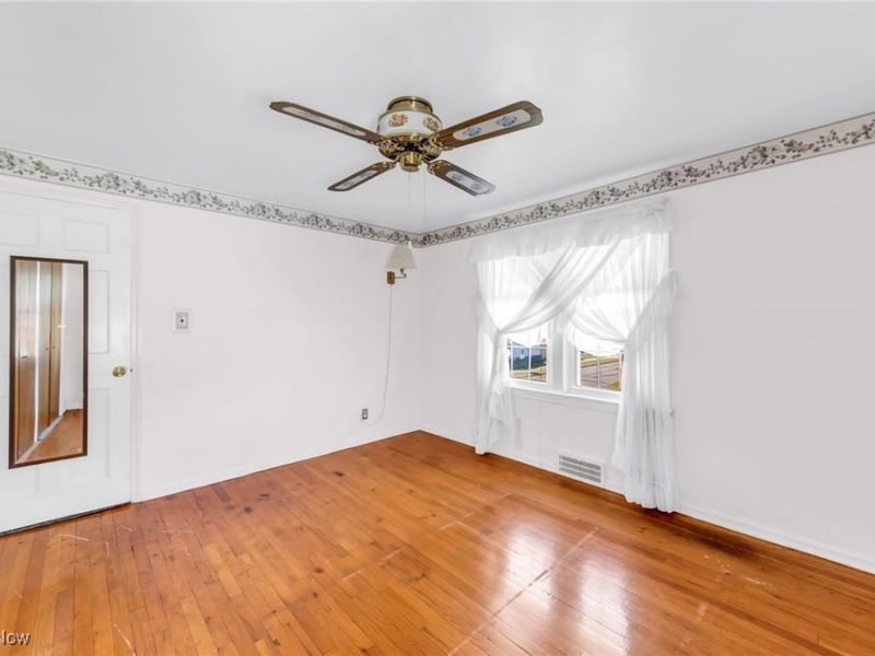 8913 Beech Avenue, Brooklyn, OH 44144 Photo 15