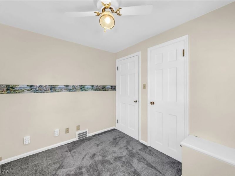 8913 Beech Avenue, Brooklyn, OH 44144 Photo 18