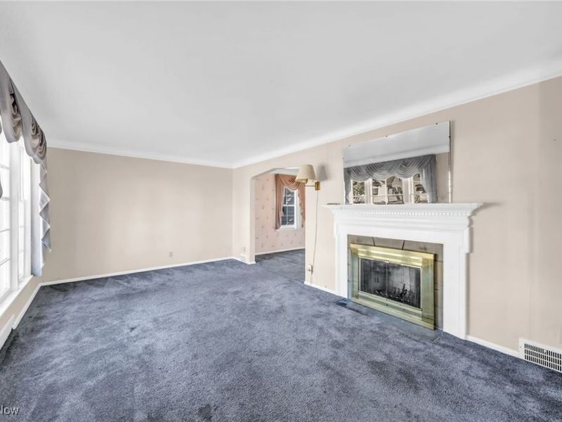 8913 Beech Avenue, Brooklyn, OH 44144 Photo 2