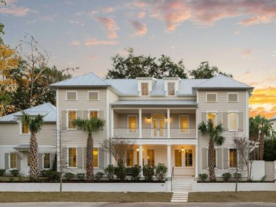 33 Duany Road, Mount Pleasant, SC 29464