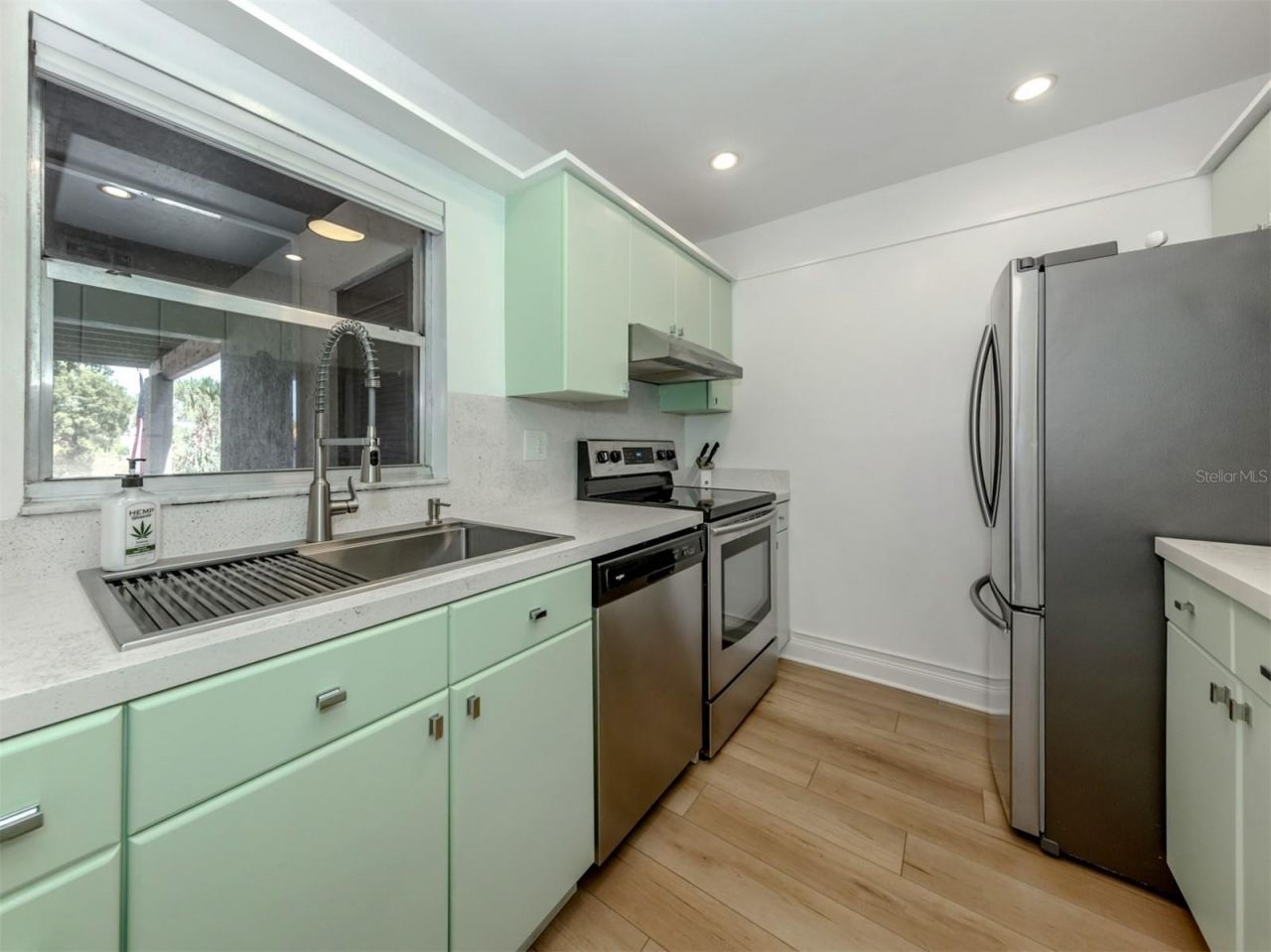 3208 Ramblewood Drive N, Sarasota, FL 34237 Photo