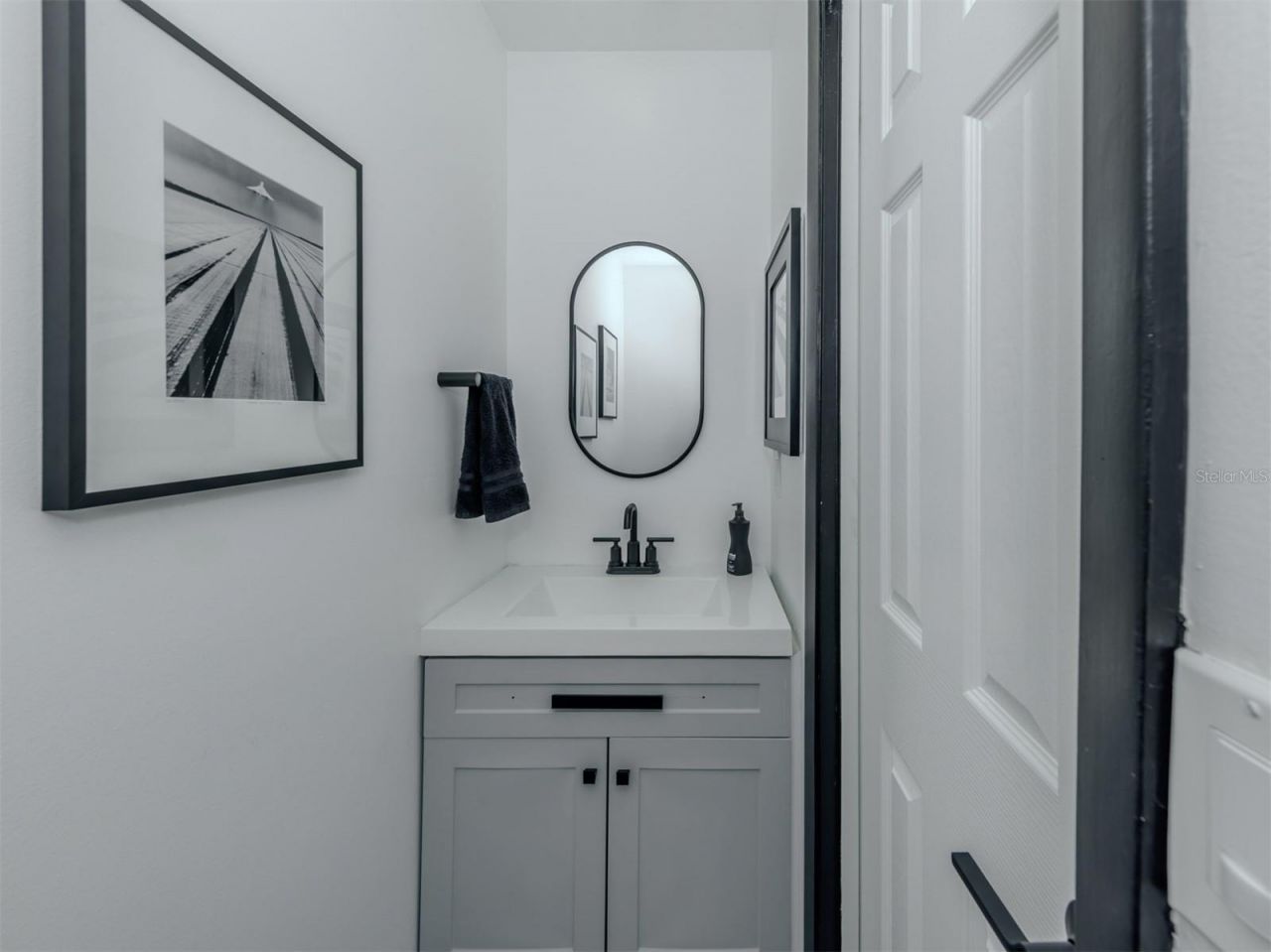 3208 Ramblewood Drive N, Sarasota, FL 34237 Photo