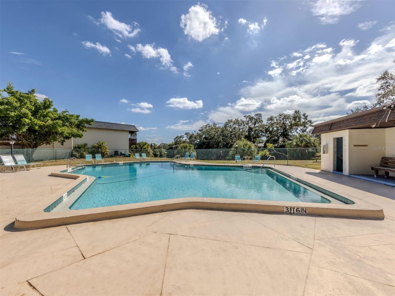 3208 Ramblewood Drive N, Sarasota, FL 34237 Photo