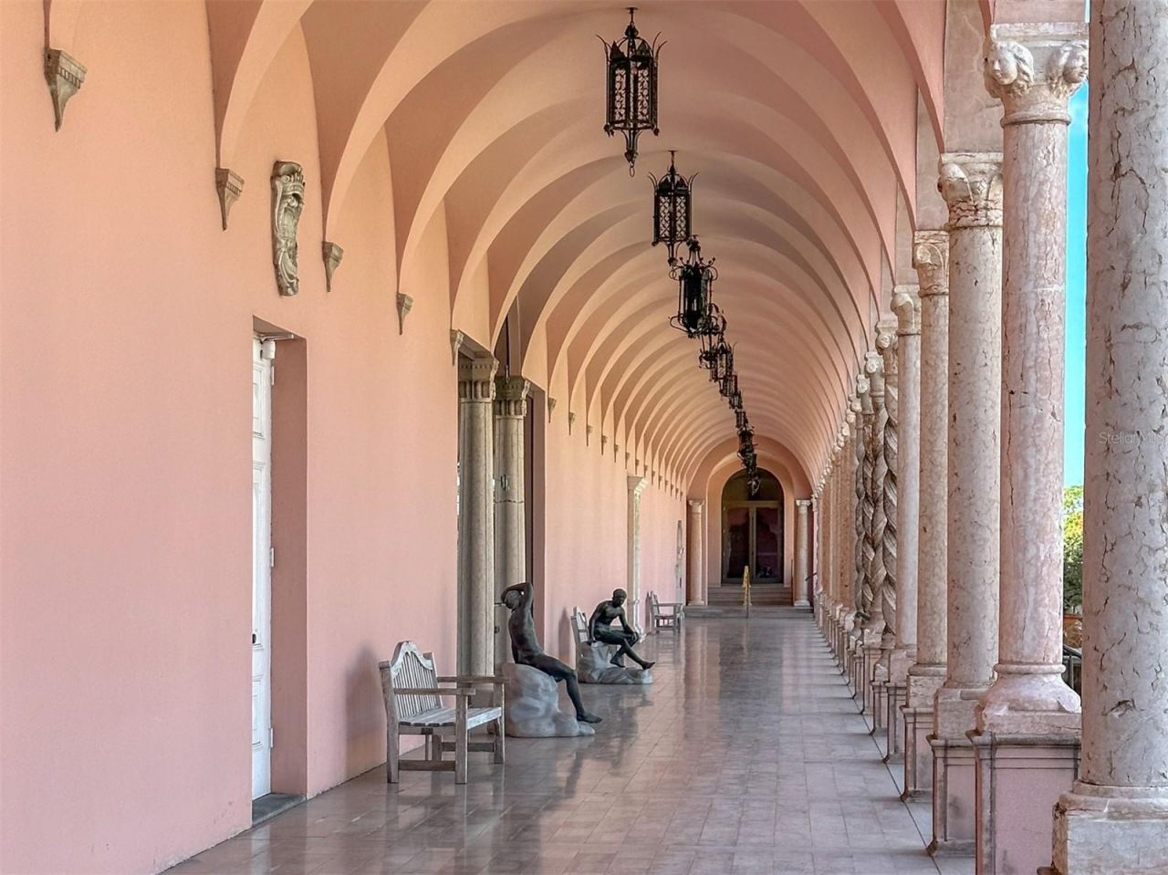 3208 Ramblewood Drive N, Sarasota, FL 34237 Photo