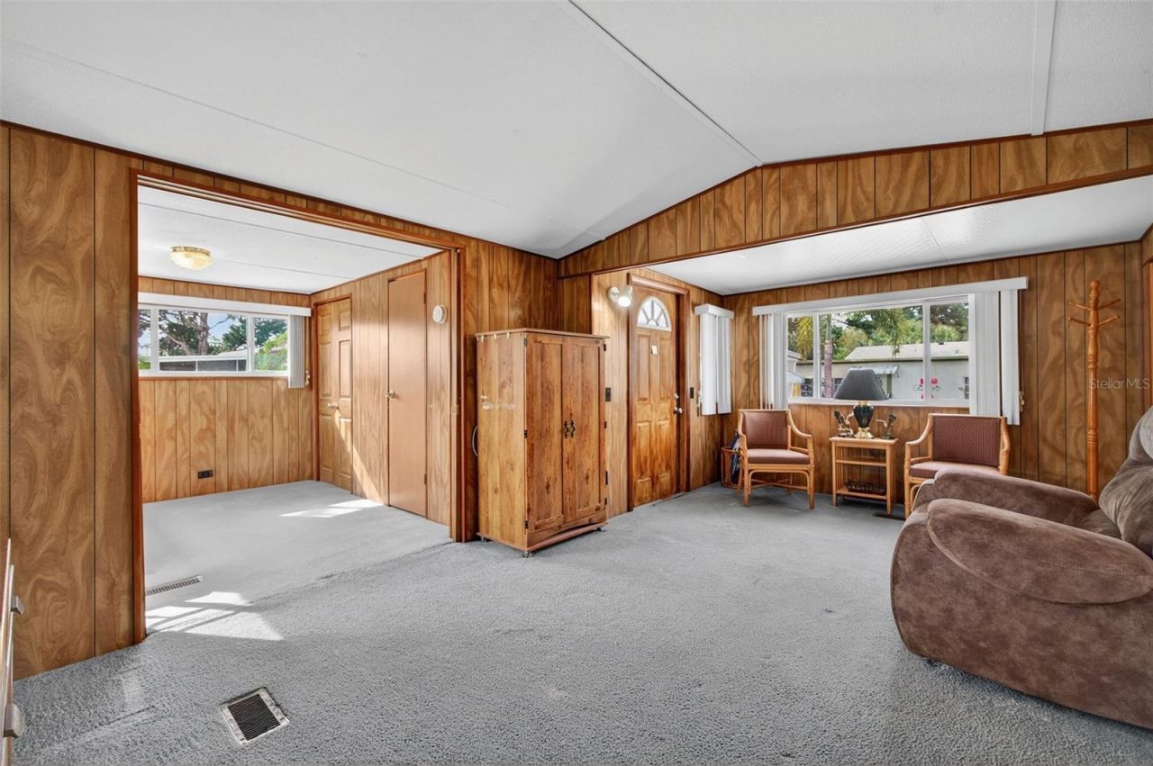 7801 34th Avenue N, Unit 80, Saint Petersburg, FL 33710 Photo