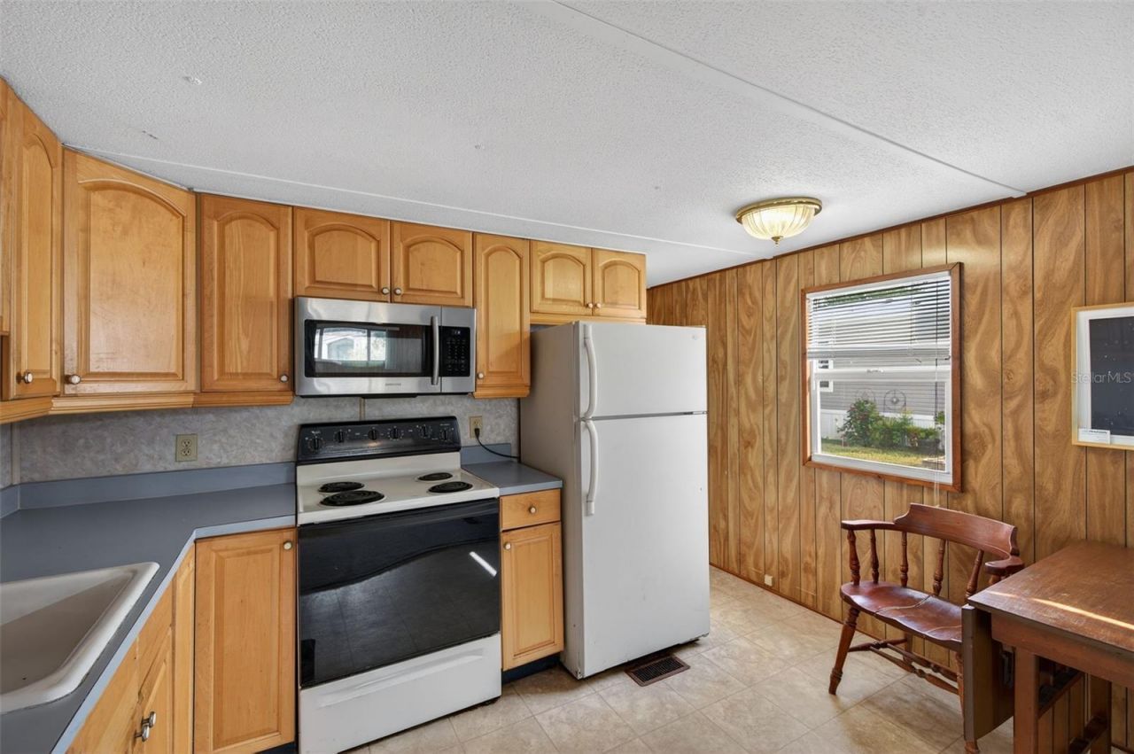 7801 34th Avenue N, Unit 80, Saint Petersburg, FL 33710 Photo