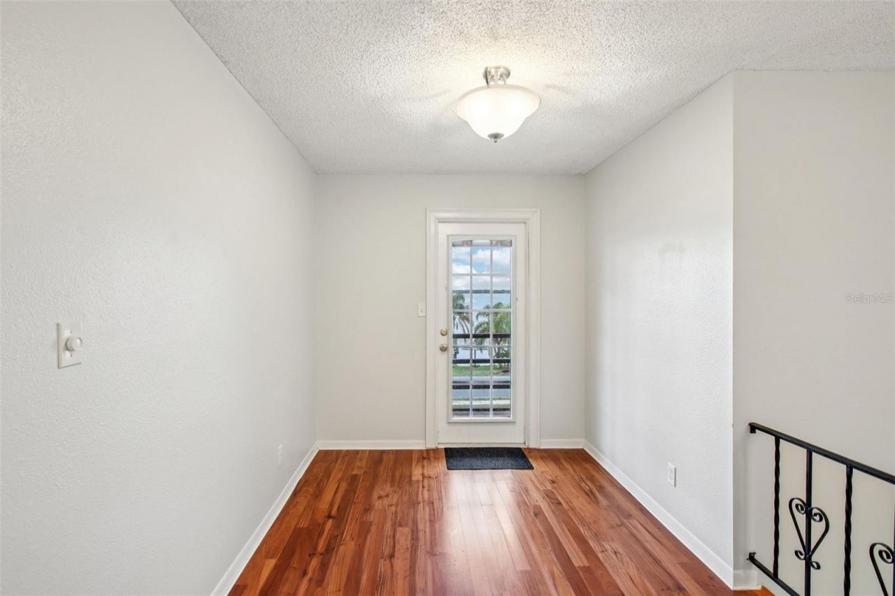 1218 Lake Ariana Boulevard, Auburndale, FL 33823 Photo