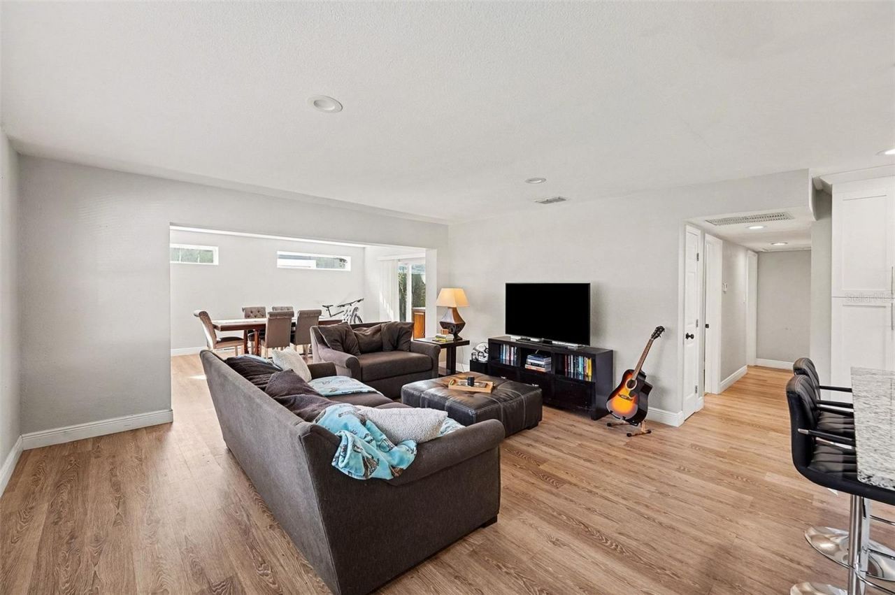 6504 N 21st Street, Tampa, FL 33610 Photo