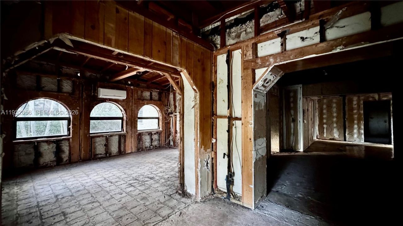 511 NE 119th St, Biscayne Park, FL 33161 Photo