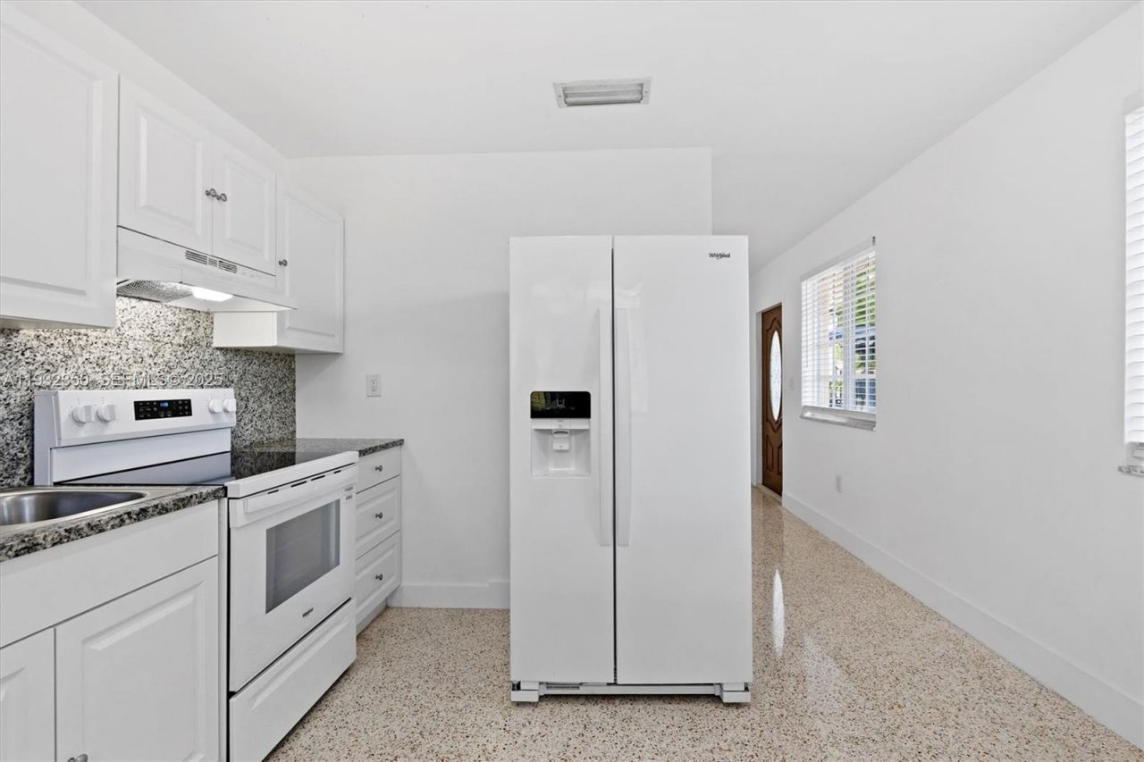 3500 SW 26th St, Unit A, Miami, FL 33133 Photo