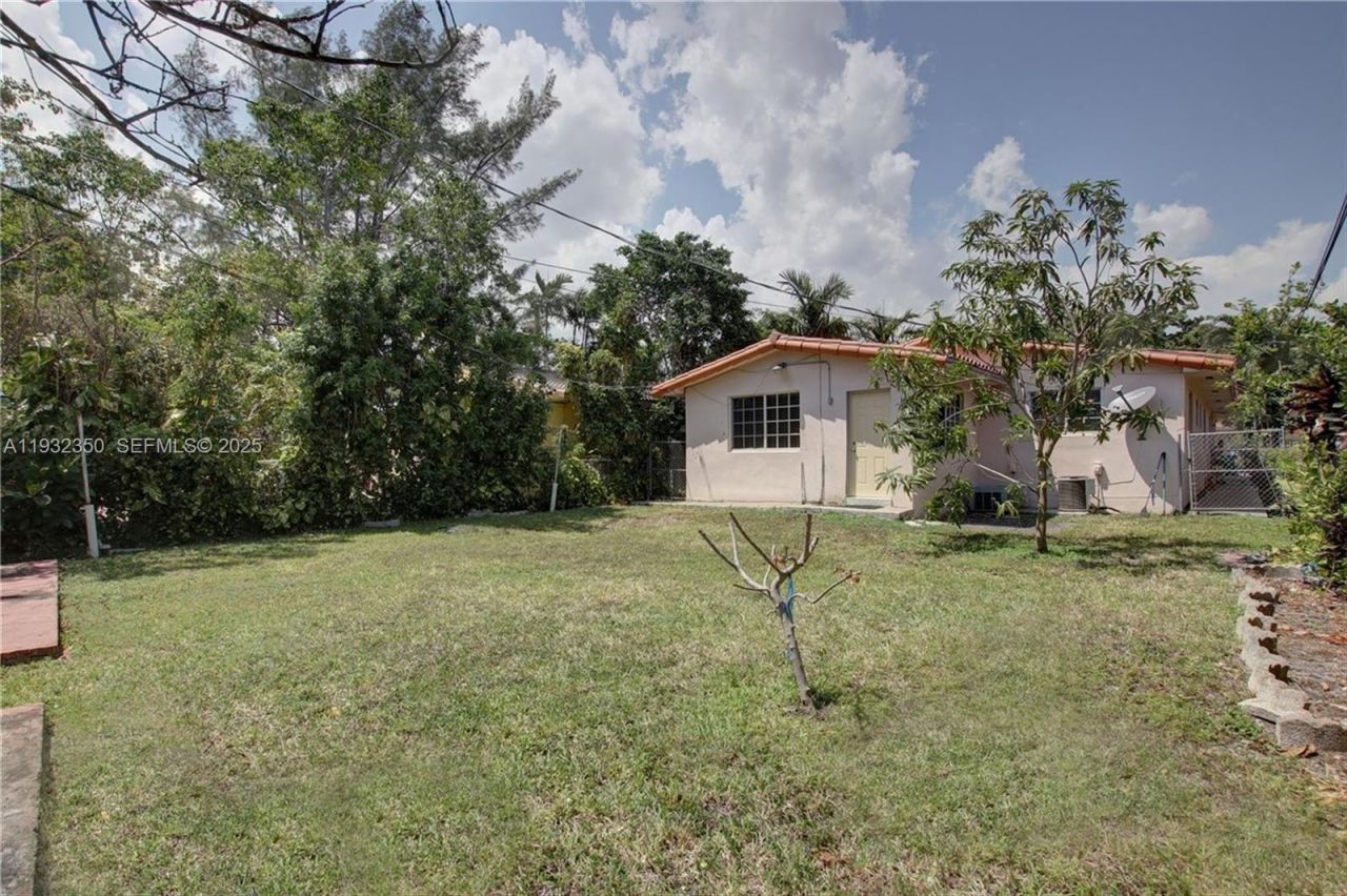 3500 SW 26th St, Unit A, Miami, FL 33133 Photo