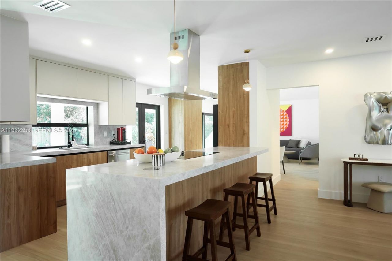 7700 SW 168th Ter, Palmetto Bay, FL 33157 Photo