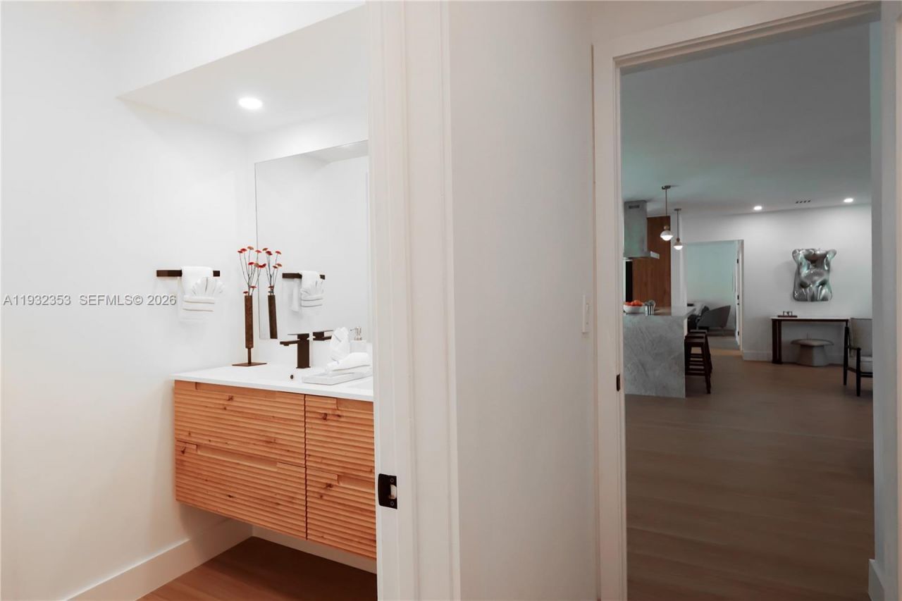 7700 SW 168th Ter, Palmetto Bay, FL 33157 Photo