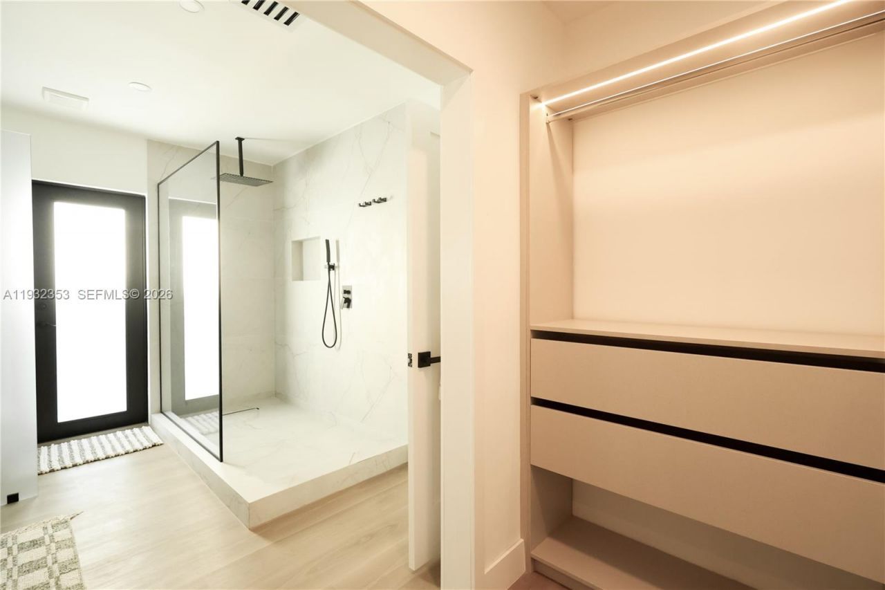 7700 SW 168th Ter, Palmetto Bay, FL 33157 Photo