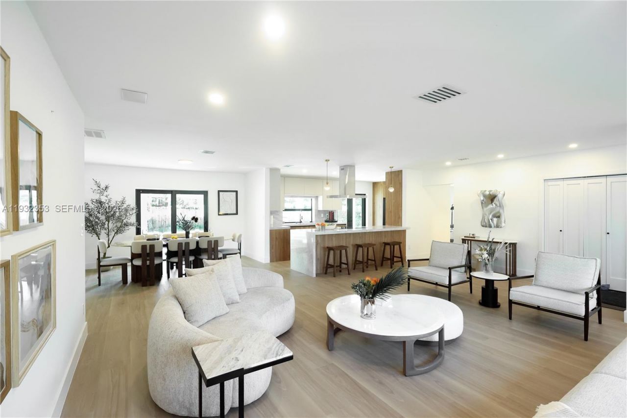 7700 SW 168th Ter, Palmetto Bay, FL 33157 Photo