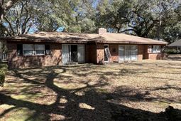 111 Newington Road photo 4