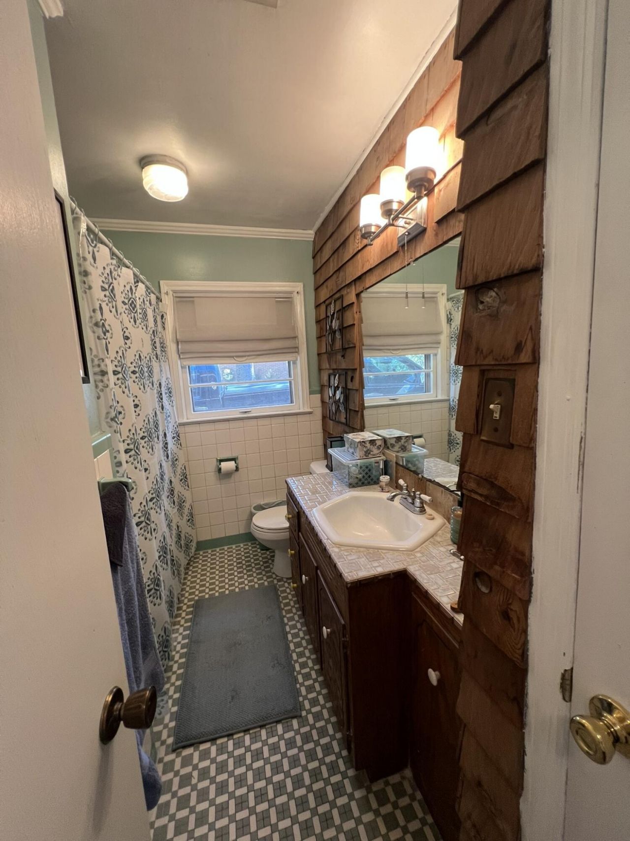 111 Newington Road Photo 29