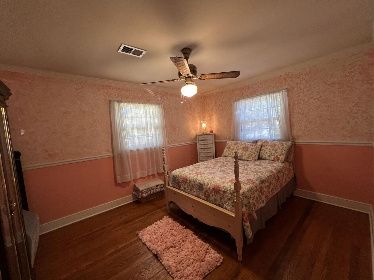 111 Newington Road Photo 32