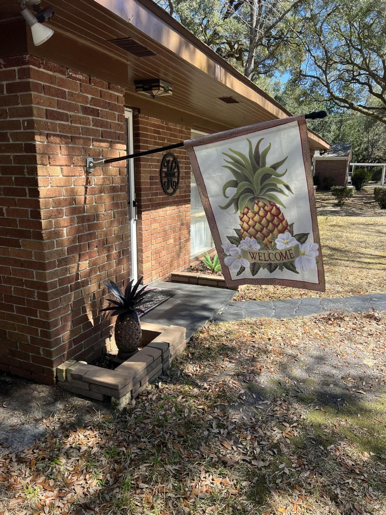 111 Newington Road Photo 5